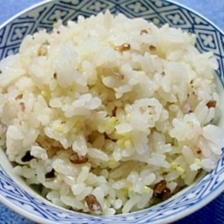 塩麹で炊いた七穀米